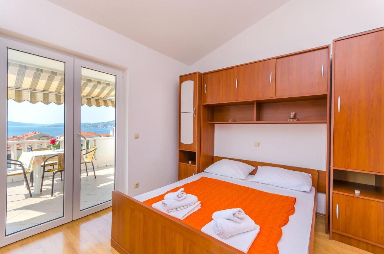Apartments Tily Trogir Exterior foto