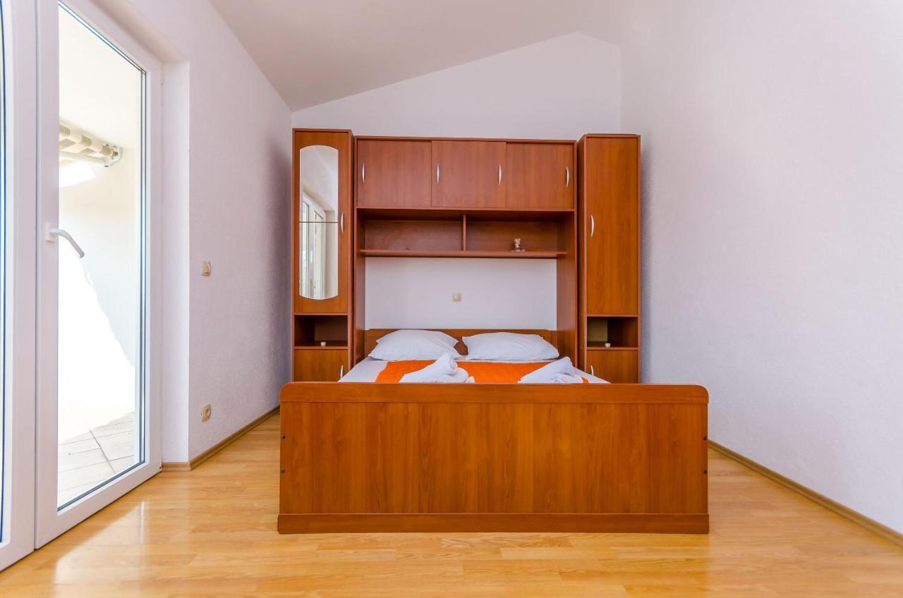 Apartments Tily Trogir Exterior foto