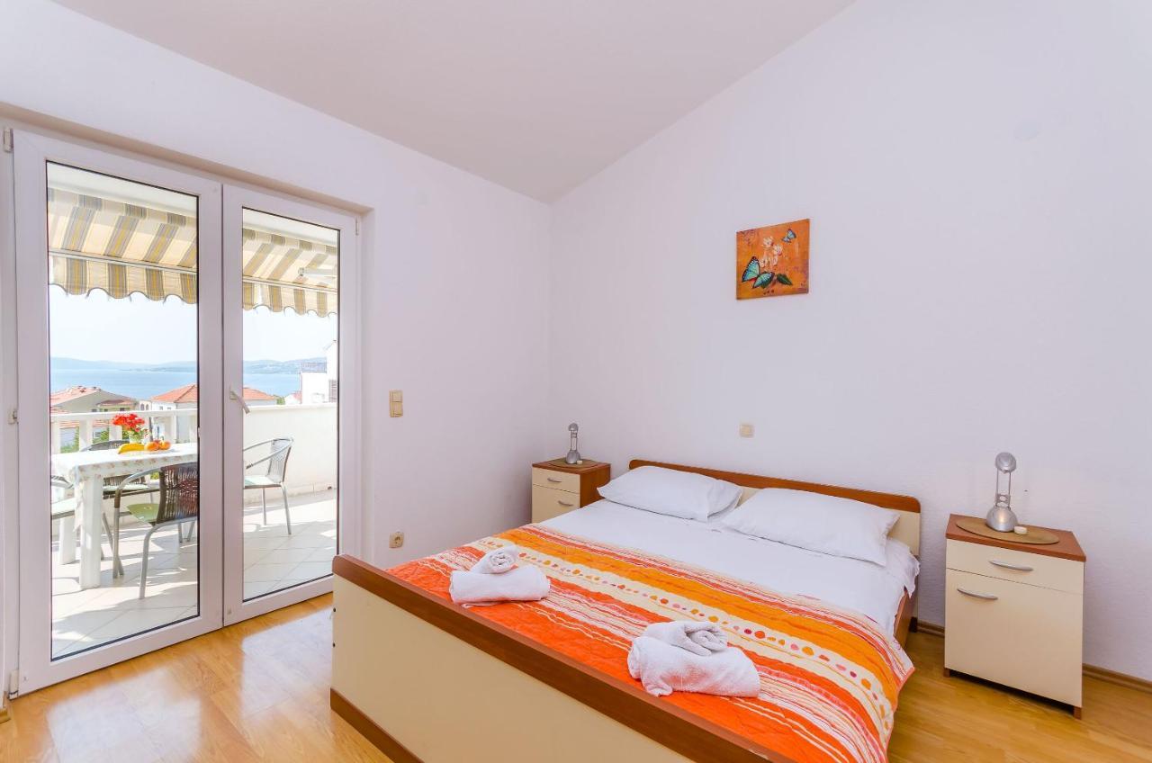 Apartments Tily Trogir Exterior foto